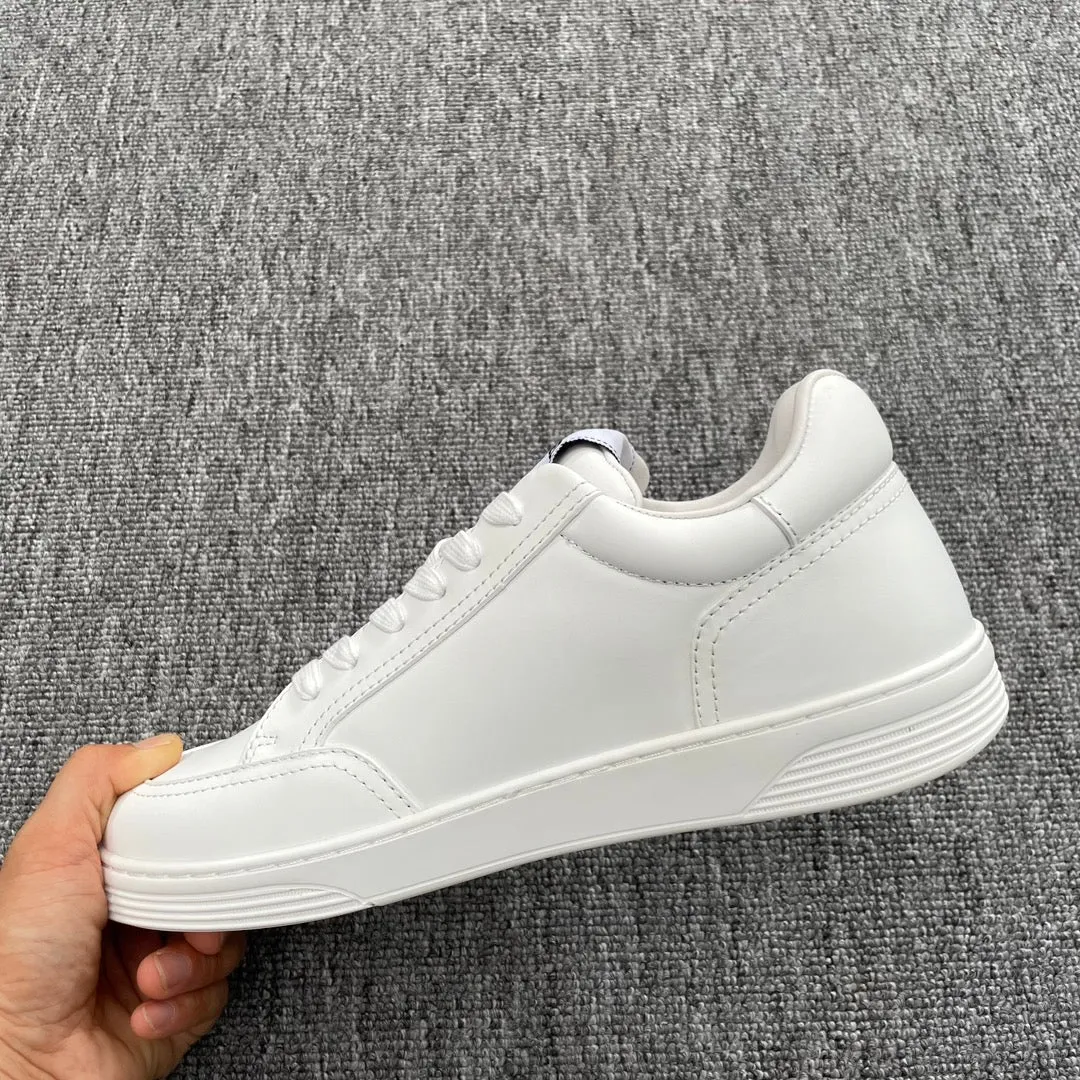 CC LOW-TOP WHITE SNEAKERS