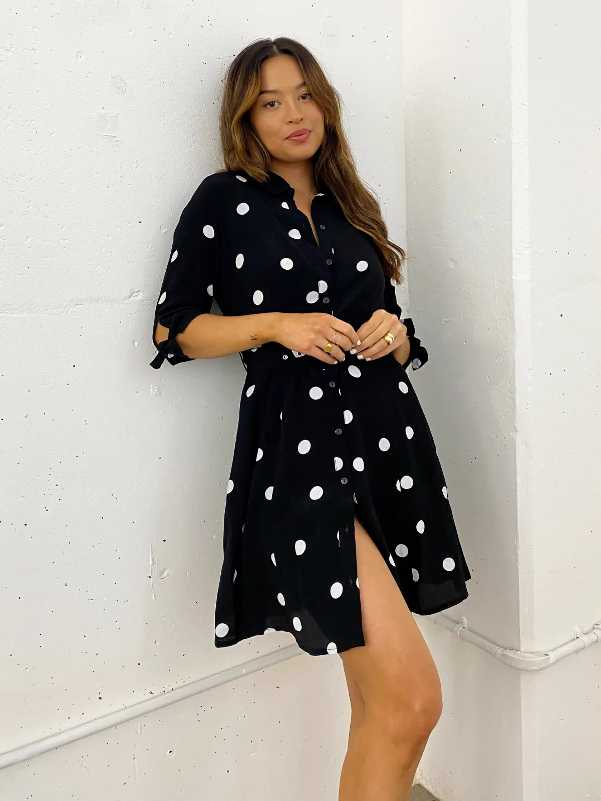 Olivia Mini Belted Shirt Dress / Mono Spot