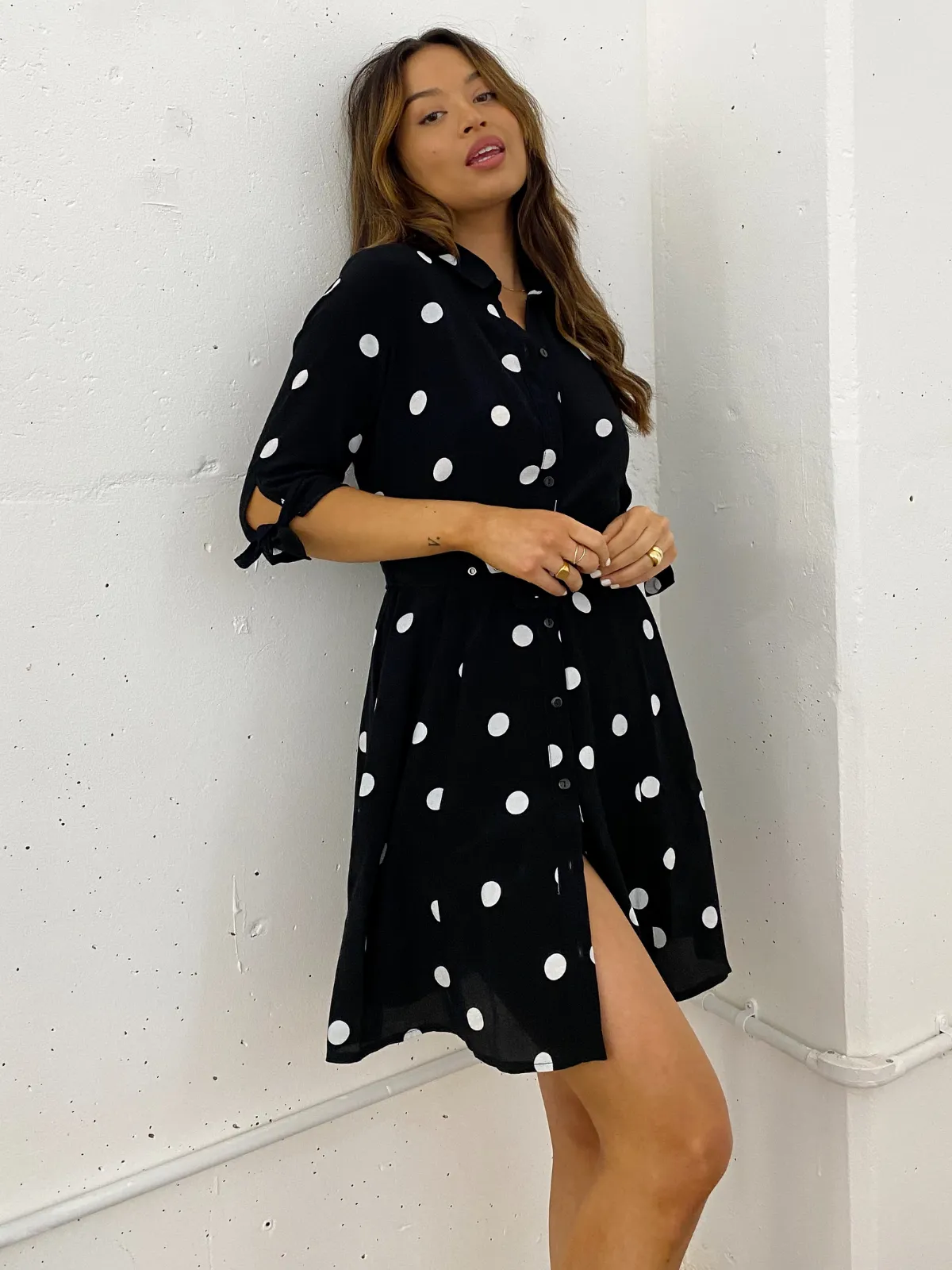 Olivia Mini Belted Shirt Dress / Mono Spot